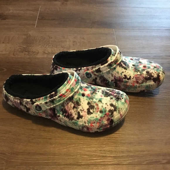 Crocs Tie Dye Lined Shoes Size 12 - Picture 2 of 6